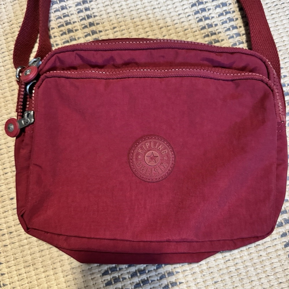 Kipling Pink Purse Crossbody Bag ~ Zip Closure ~ Adjustable Strap